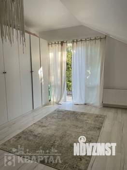 Дом 180м&sup2;, 2-этажный, участок 5 сот.  