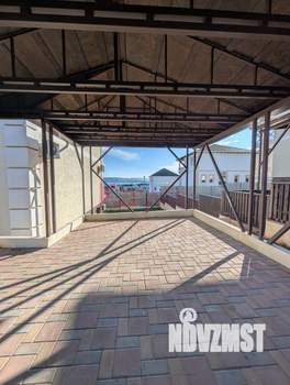 Дом 306м&sup2;, 2-этажный, участок 5 сот.  