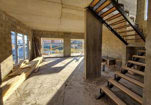 Дом 150м&sup2;, 2-этажный, участок 4 сот.  