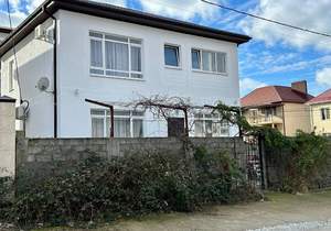 Дом 160м&sup2;, 2-этажный, участок 6 сот.  