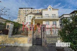 Дом 516м², 3-этажный, участок 8 сот.  