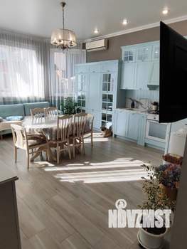 Дом 250м&sup2;, 3-этажный, участок 3 сот.  