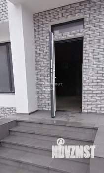 Дом 270м², 3-этажный, участок 3 сот.  