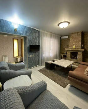 Дом 260м&sup2;, 3-этажный, участок 7 сот.  