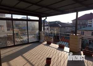 Дом 410м&sup2;, 3-этажный, участок 4 сот.  