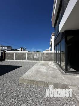 Дом 293м&sup2;, 3-этажный, участок 3 сот.  