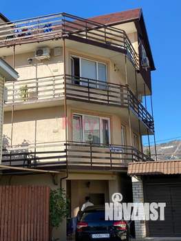 Дом 372м&sup2;, 4-этажный, участок 4 сот.  