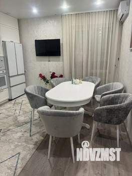 Дом 250м², 3-этажный, участок 4 сот.  