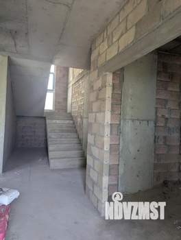 Дом 330м², 2-этажный, участок 7 сот.  