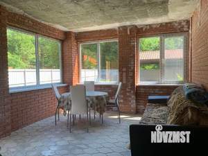 Дом 181м&sup2;, 2-этажный, участок 6 сот.  