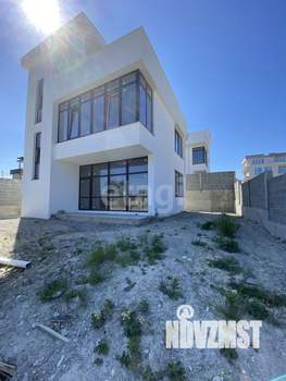 Дом 185м&sup2;, 3-этажный, участок 2 сот.  