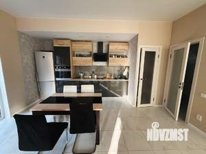 Дом 190м&sup2;, 3-этажный, участок 3 сот.  