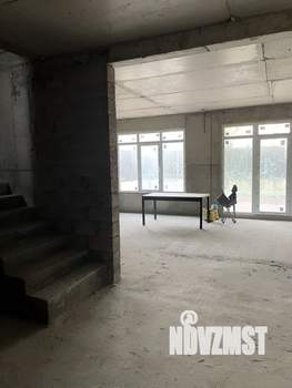 Дом 332м², 3-этажный, участок 3 сот.  