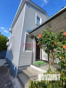 Дом 61м&sup2;, 2-этажный, участок 1 сот.  