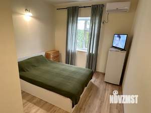 Дом 250м&sup2;, 2-этажный, участок 7 сот.  