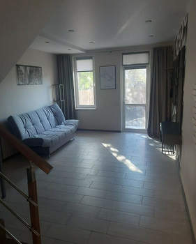 Дом 130м², 3-этажный, участок 1 сот.  