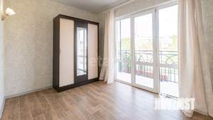 Дом 551м&sup2;, 3-этажный, участок 6 сот.  