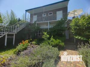 Дом 106м&sup2;, 3-этажный, участок 7 сот.  