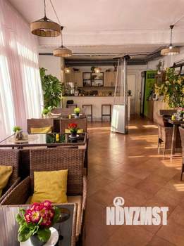 Дом 600м&sup2;, 3-этажный, участок 5 сот.  