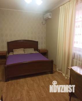 Дом 300м&sup2;, 2-этажный, участок 2 сот.  