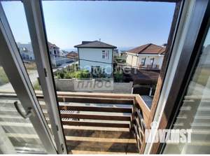 Дом 200м&sup2;, 3-этажный, участок 2 сот.  