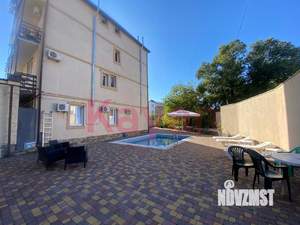 Дом 372м&sup2;, 4-этажный, участок 4 сот.  