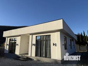 Дом 135м&sup2;, 1-этажный, участок 9 сот.  