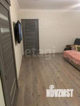 Дом 189м&sup2;, 3-этажный, участок 4 сот.  