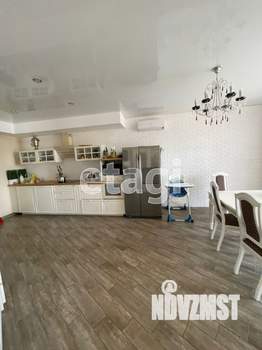 Дом 240м&sup2;, 2-этажный, участок 4 сот.  