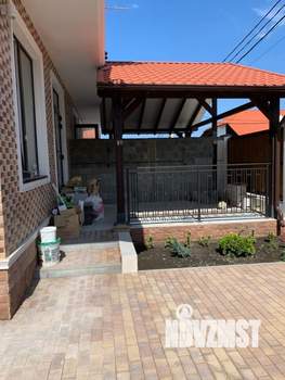 Дом 171м&sup2;, 3-этажный, участок 2 сот.  