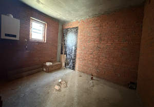 Дом 211м&sup2;, 3-этажный, участок 3 сот.  