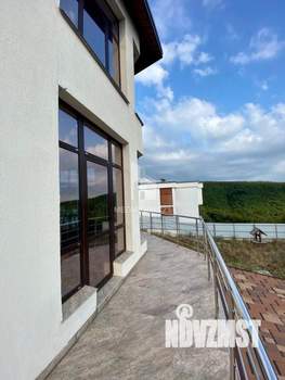 Дом 290м&sup2;, 3-этажный, участок 12 сот.  