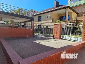 Дом 750м², 5-этажный, участок 8 сот.  