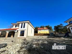 Дом 172м&sup2;, 2-этажный, участок 3 сот.  