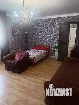 Дом 240м², 3-этажный, участок 4 сот.  