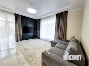 Дом 181м&sup2;, 2-этажный, участок 4 сот.  