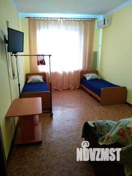 Дом 270м², 3-этажный, участок 3 сот.  