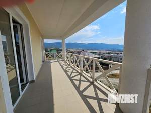 Дом 280м&sup2;, 3-этажный, участок 5 сот.  