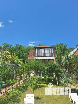 Дом 280м&sup2;, 3-этажный, участок 6 сот.  