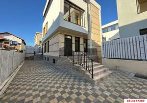 Дом 275м&sup2;, 3-этажный, участок 3 сот.  