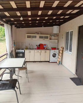 Дом 100м&sup2;, 1-этажный, участок 7 сот.  