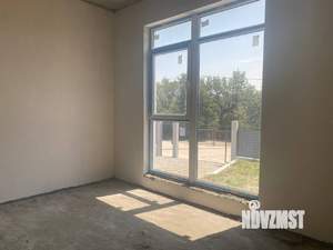 Дом 330м&sup2;, 3-этажный, участок 4 сот.  