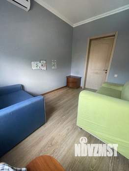 Дом 260м&sup2;, 3-этажный, участок 4 сот.  