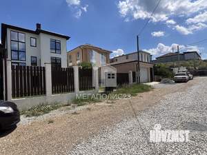 Дом 286м&sup2;, 3-этажный, участок 4 сот.  