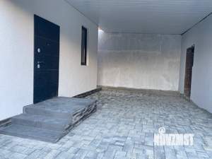 Дом 330м&sup2;, 3-этажный, участок 4 сот.  