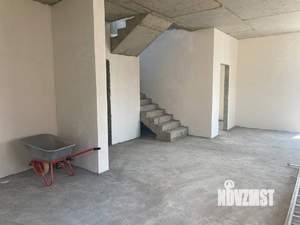Дом 350м², 3-этажный, участок 4 сот.  