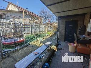 Дом 75м&sup2;, 2-этажный, участок 3 сот.  