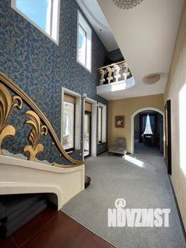 Дом 296м&sup2;, 2-этажный, участок 5 сот.  