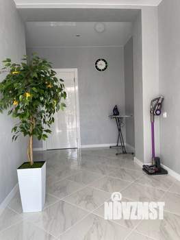 Дом 182м², 2-этажный, участок 10 сот.  