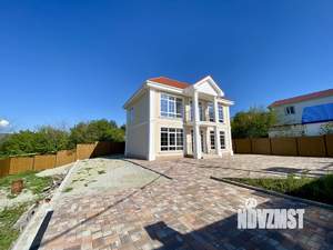 Дом 166м&sup2;, 2-этажный, участок 8 сот.  